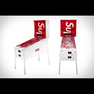 Supreme Pinball Machine